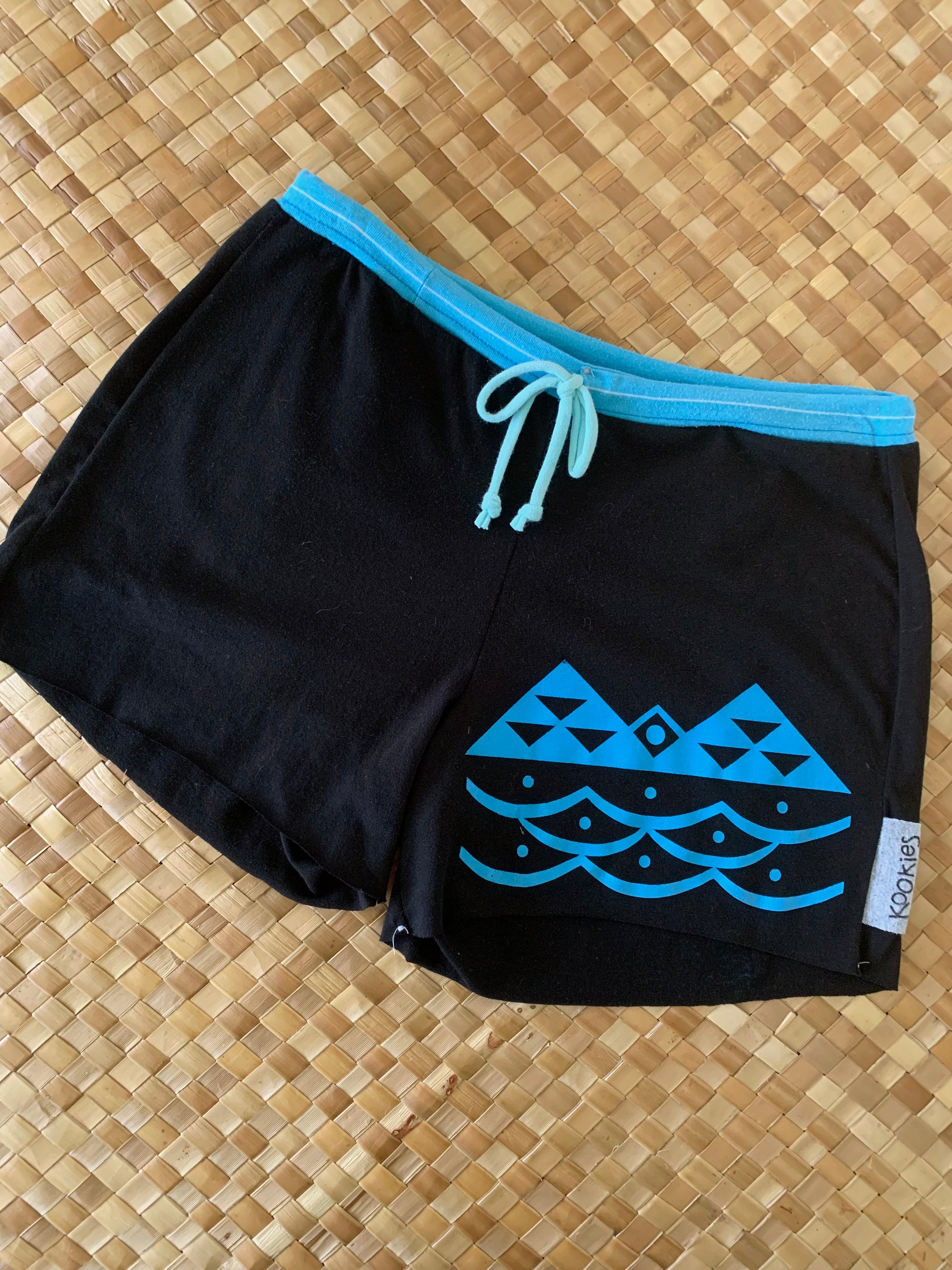 Ladies Size XS "Blue & Teal Hawaiian Canoe Club" Simple Shorty Shorts