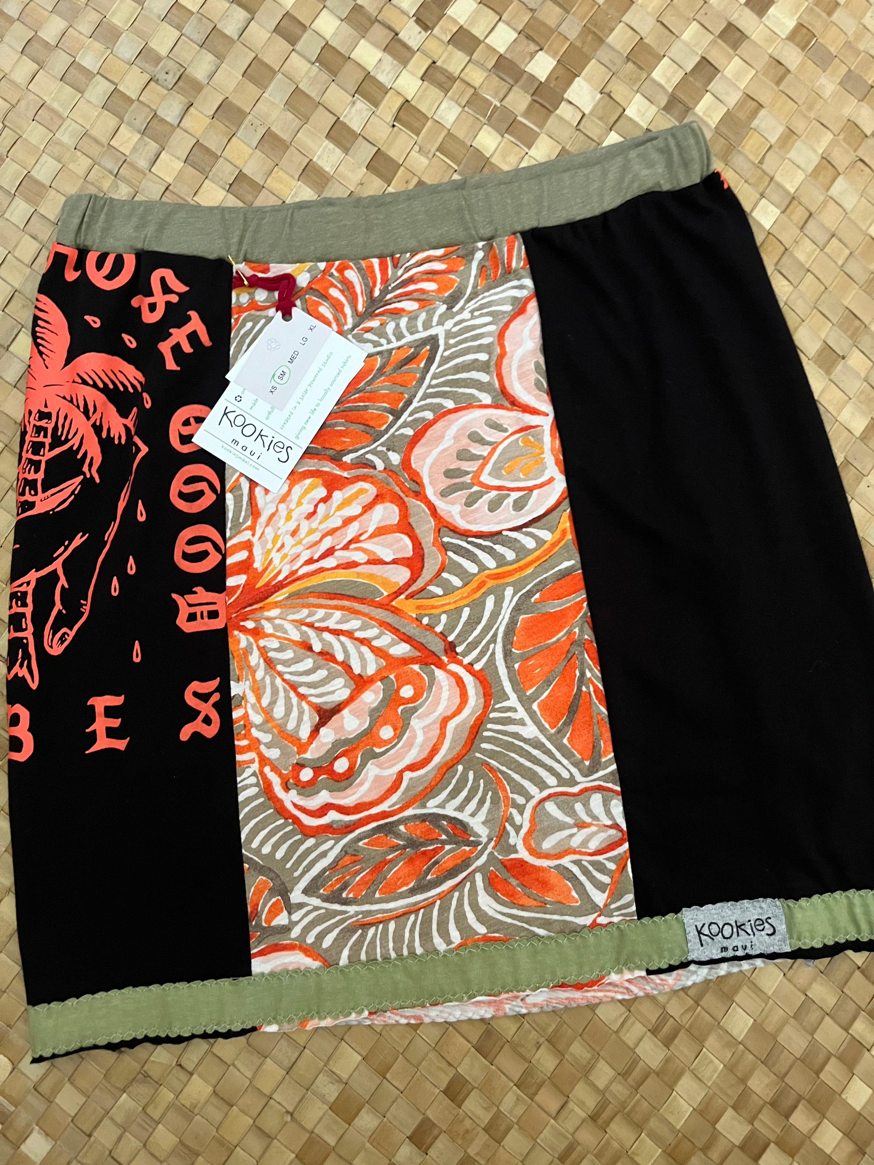 Ladies Size S "Black & Floral Good Vibes" Short Pencil Skirt