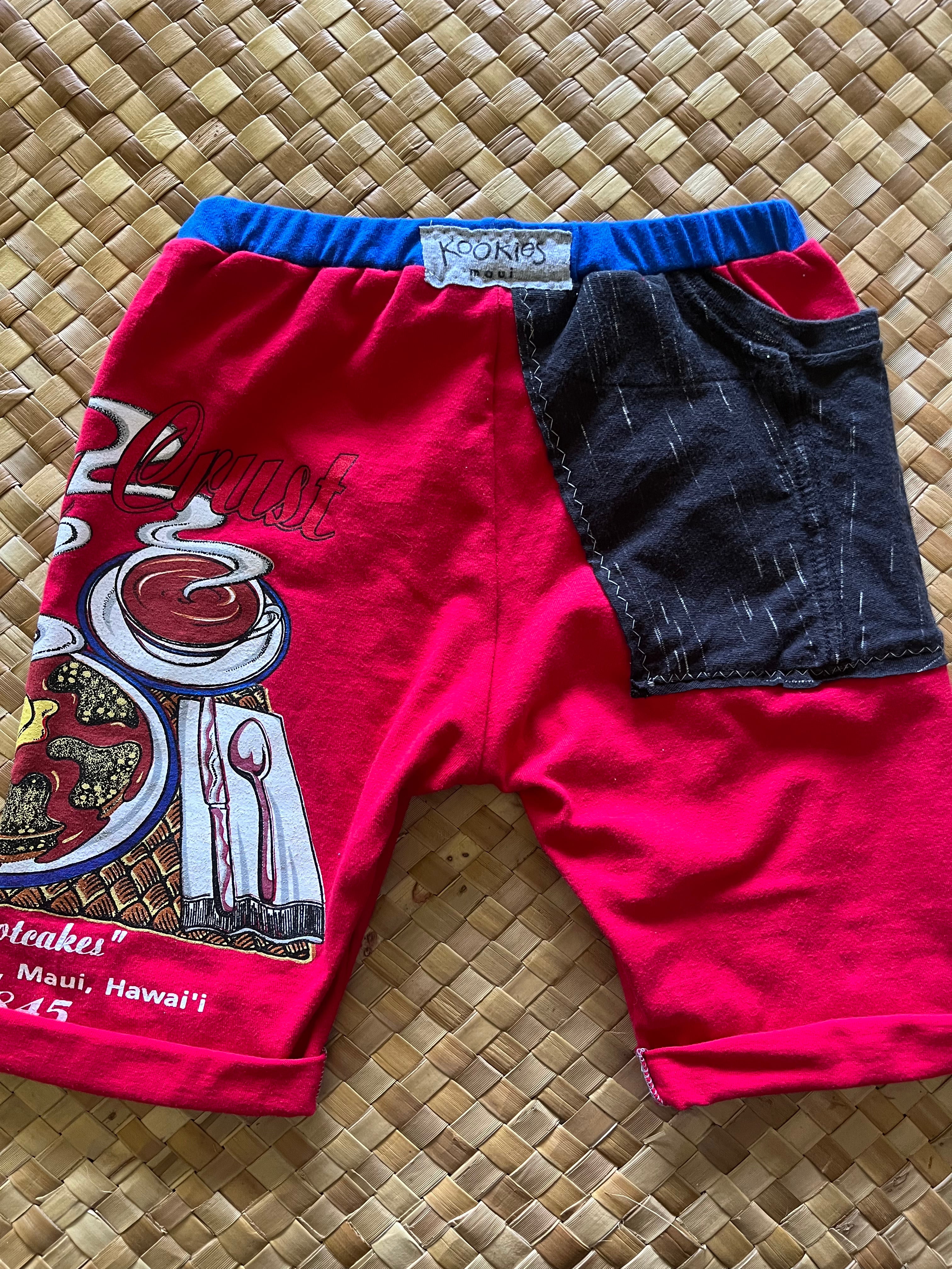 Kids Size 6 "Red & Blue Tasty Crust" Beach Comber Shorts