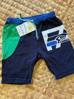 Load image into Gallery viewer, Kids Size 4 "Blue &amp; Green Seahawks" Beach Comber Shorts
