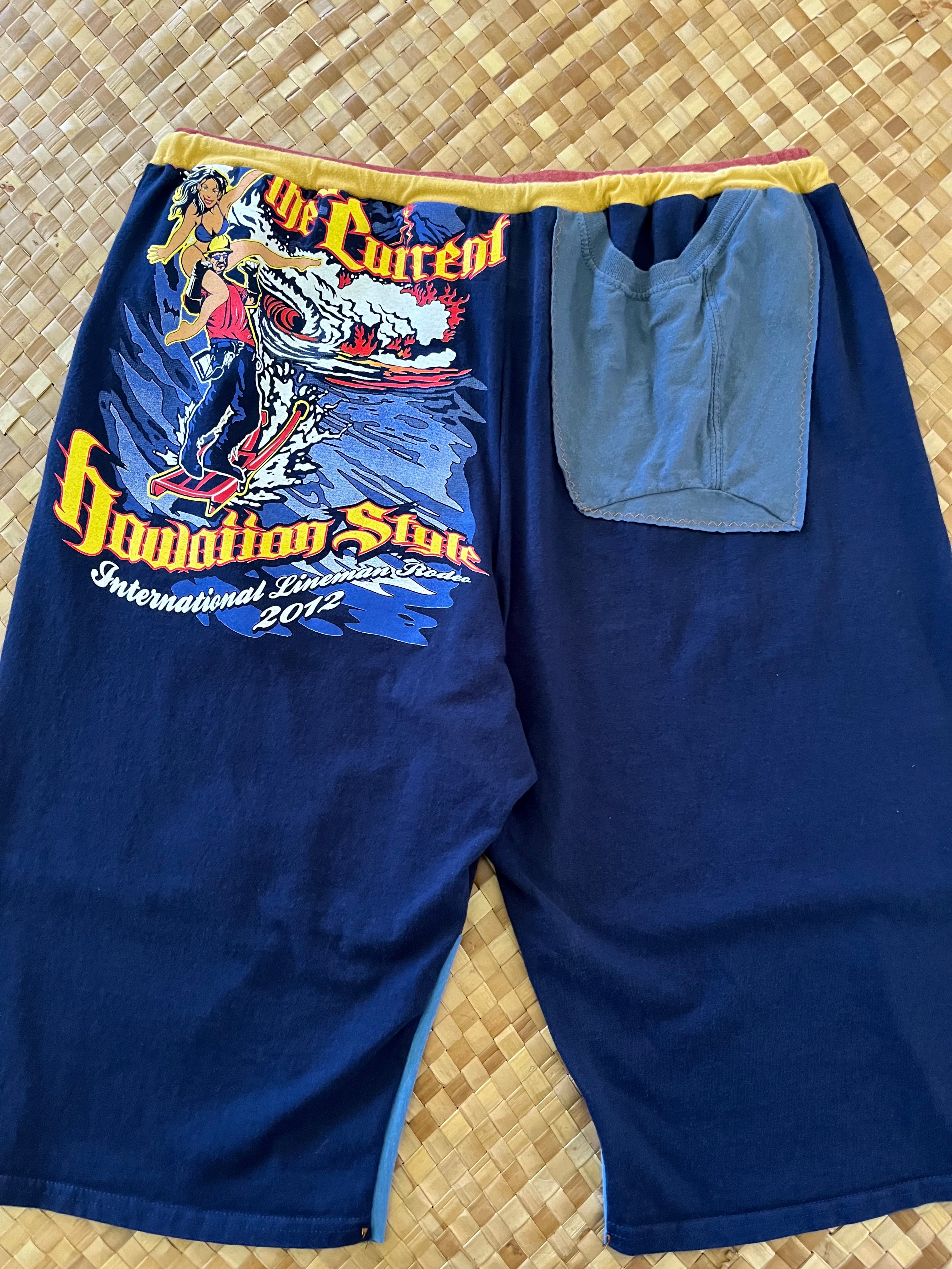 Mens Size XL "Blue Hawaiian Style Surfer" ʻOpihi Picker Shorts