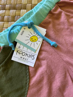 Load image into Gallery viewer, Kids Size 4 "Rust &amp; Green Beach Scene" Beach Comber Shorts
