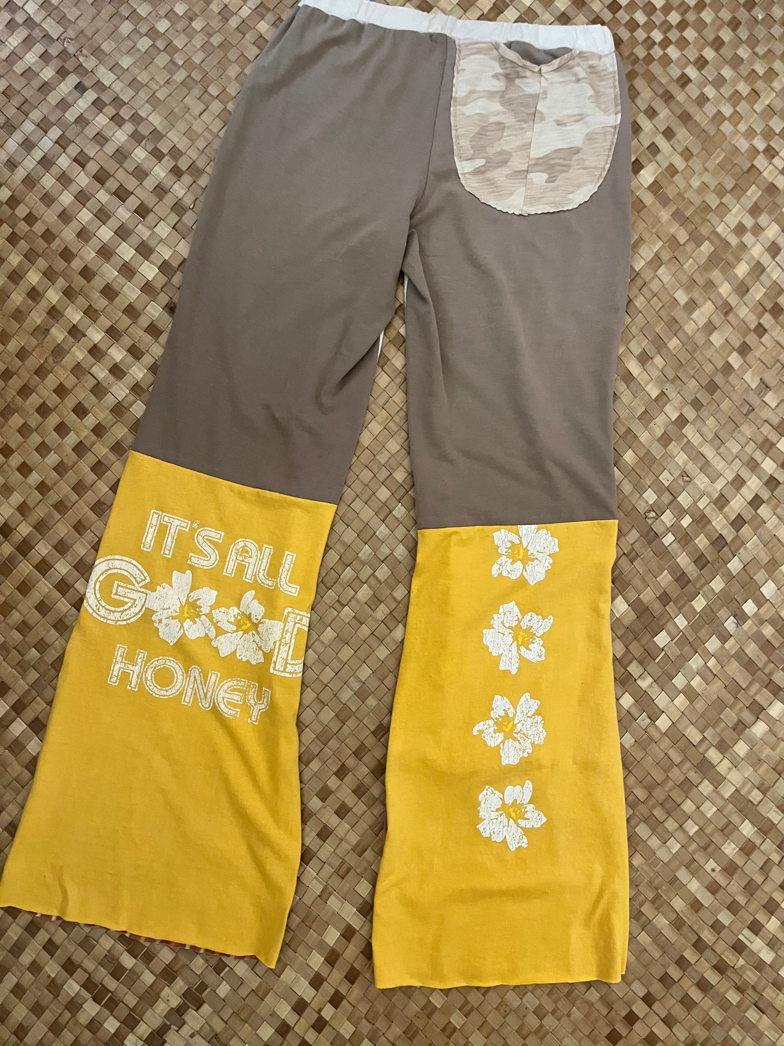 Ladies Size S "Gray & Goldenrod Its All Good" Flutter Pants