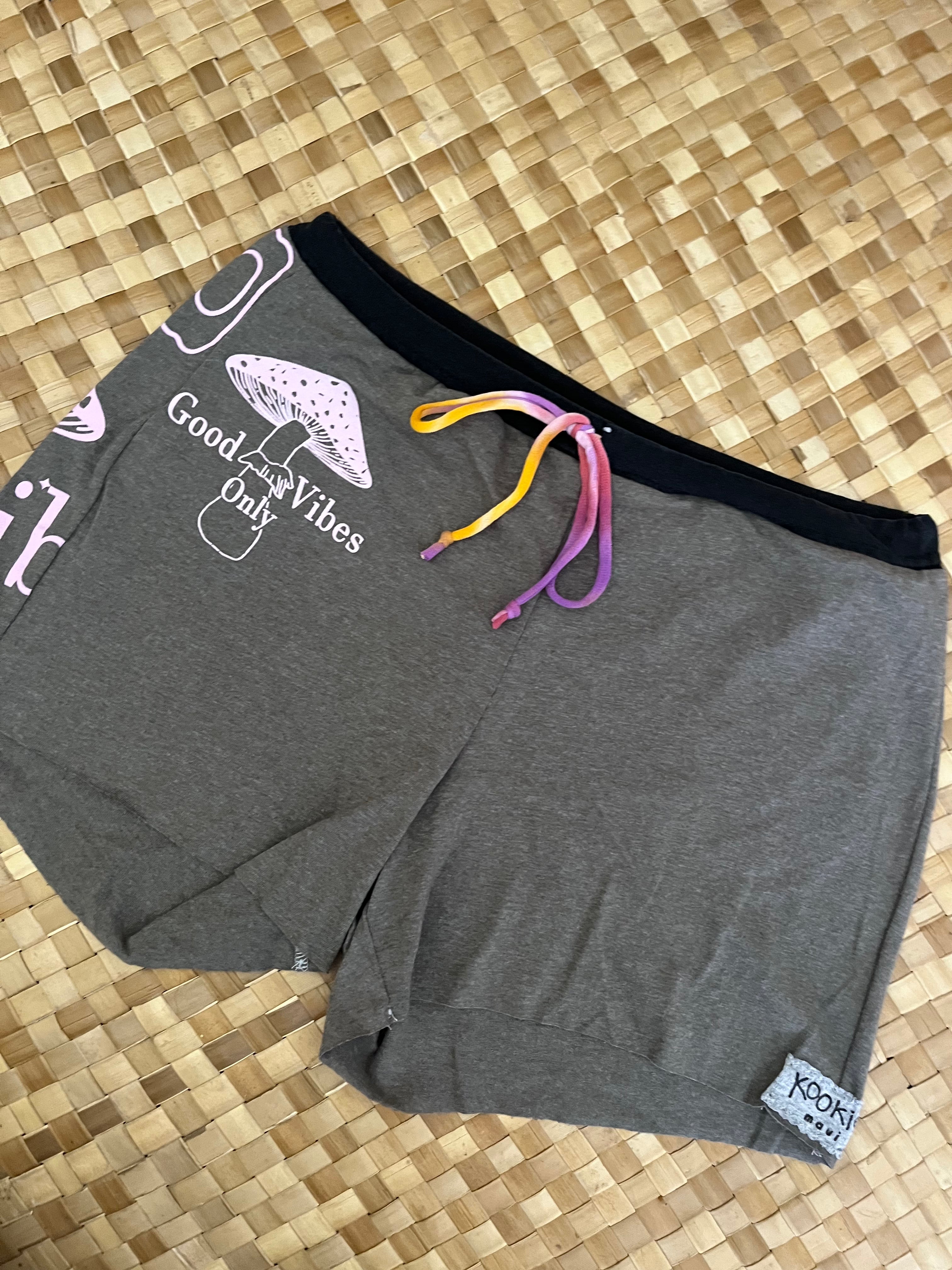 Ladies Size XS "Grey & Purple Good Vibes Only" Simple Shorty