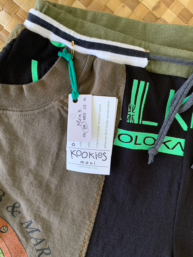 Mens Size S "Black & Olive Hoʻokupu" Kanikapila Shorts