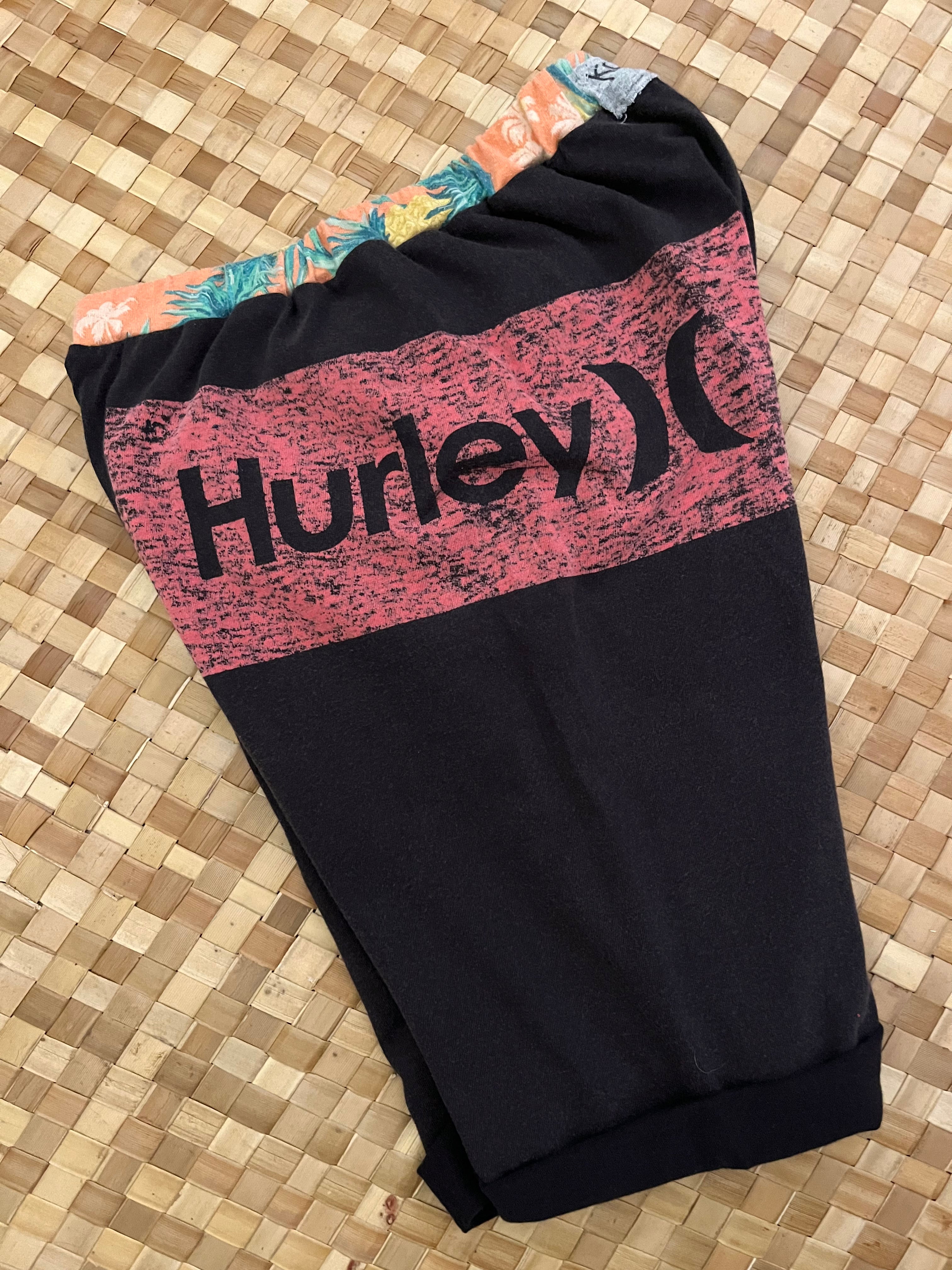 Kids Size 8 "Black & Gold Hurley" Beach Comber Shorts
