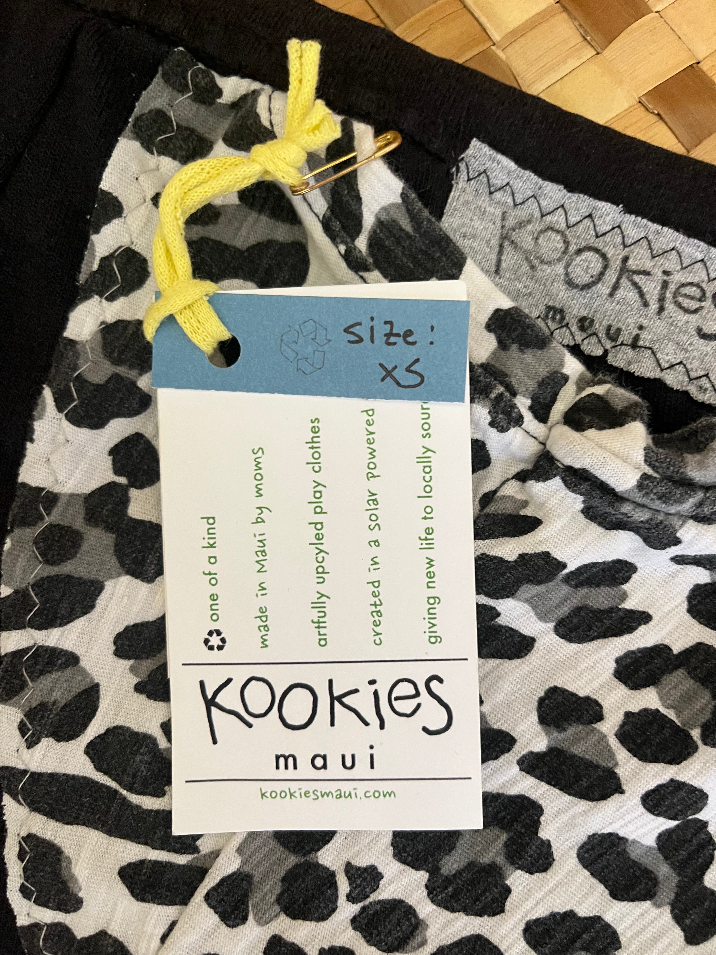 Ladies Size XS "Black Surfer Girl" Simple Shorty