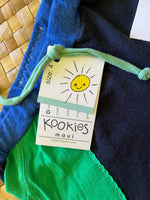 Load image into Gallery viewer, Kids Size 4 "Blue &amp; Green Seahawks" Beach Comber Shorts
