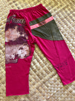Load image into Gallery viewer, Kids Size 4 "Red Lahaina" ʻOpihi Picker Pants
