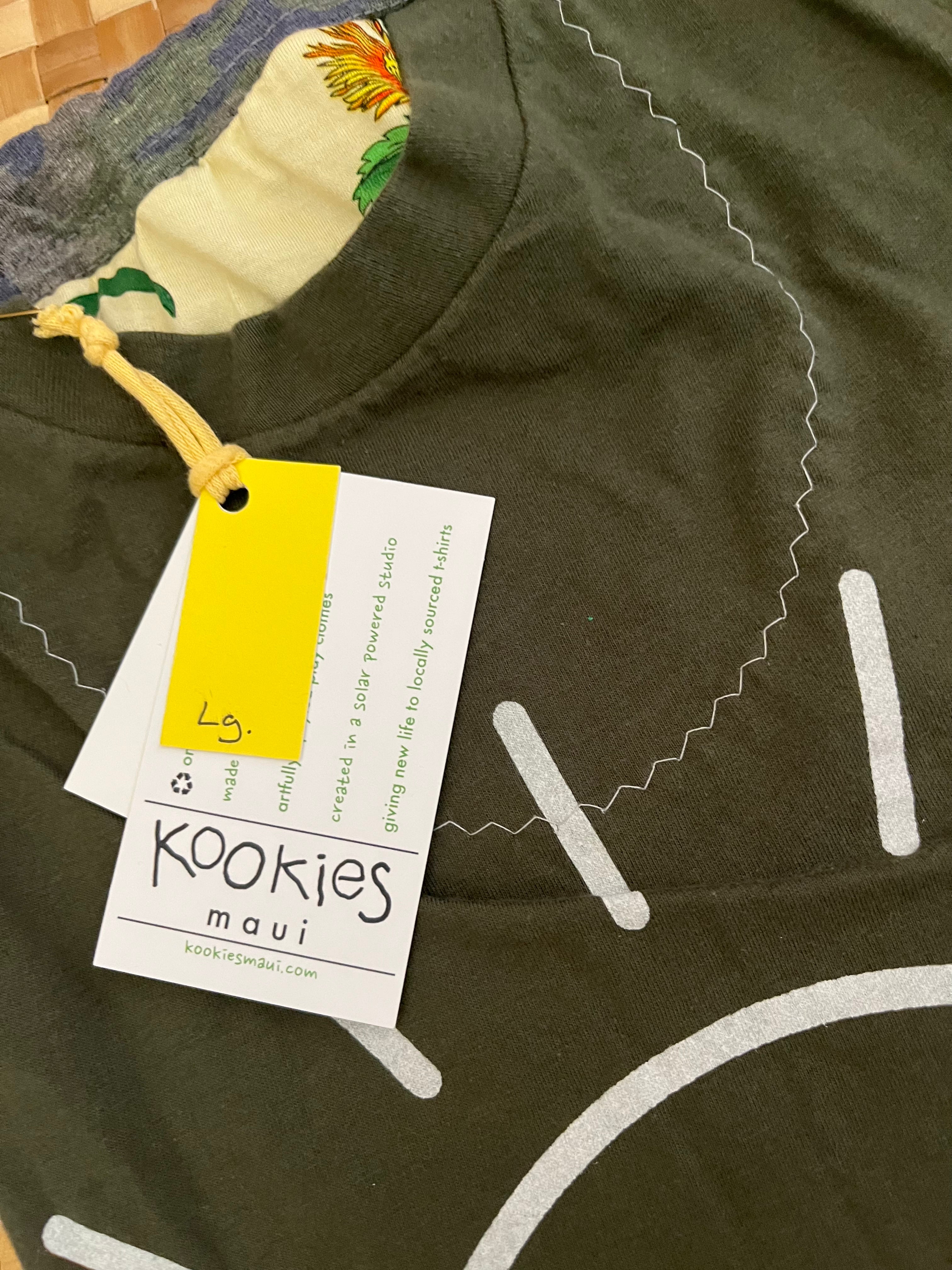 Ladies Size L "We Rise By Lifting Others" Simple Shorty