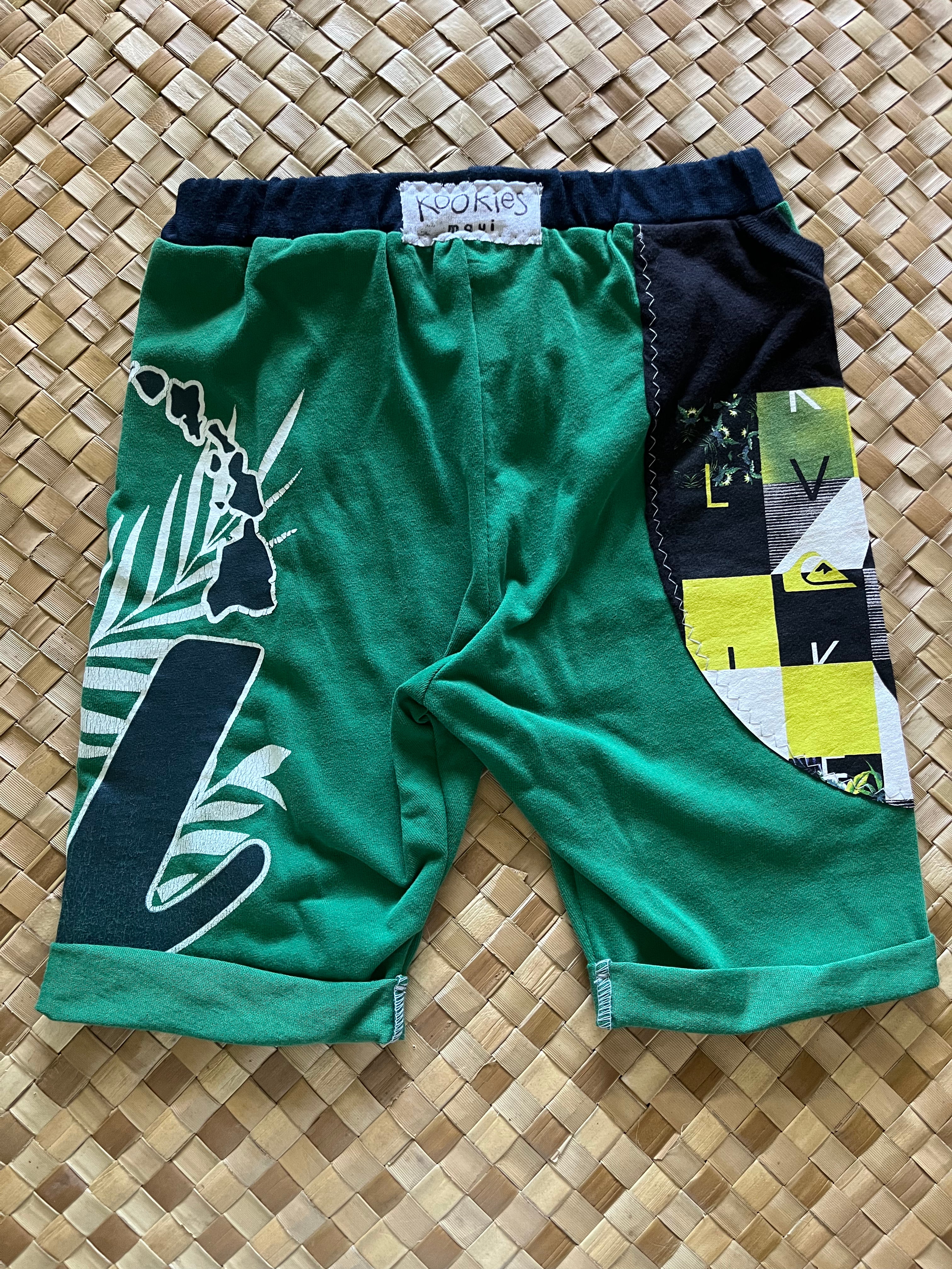 Kids Size 4 "Green Hawaiian Islands & Surf" Beach Comber Shorts