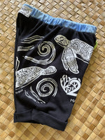 Load image into Gallery viewer, Kids Size 2 &quot;Blue and Black Sea Turtles&quot; Beach Comber Shorts
