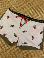Load image into Gallery viewer, Ladies Size M &quot;Army Green &amp; Pink Roses&quot; Simple Shorty Shorts

