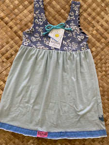 Kids Size 6 "Shades of Blue Floral Skyline Maui" Kuʻuipo Dress