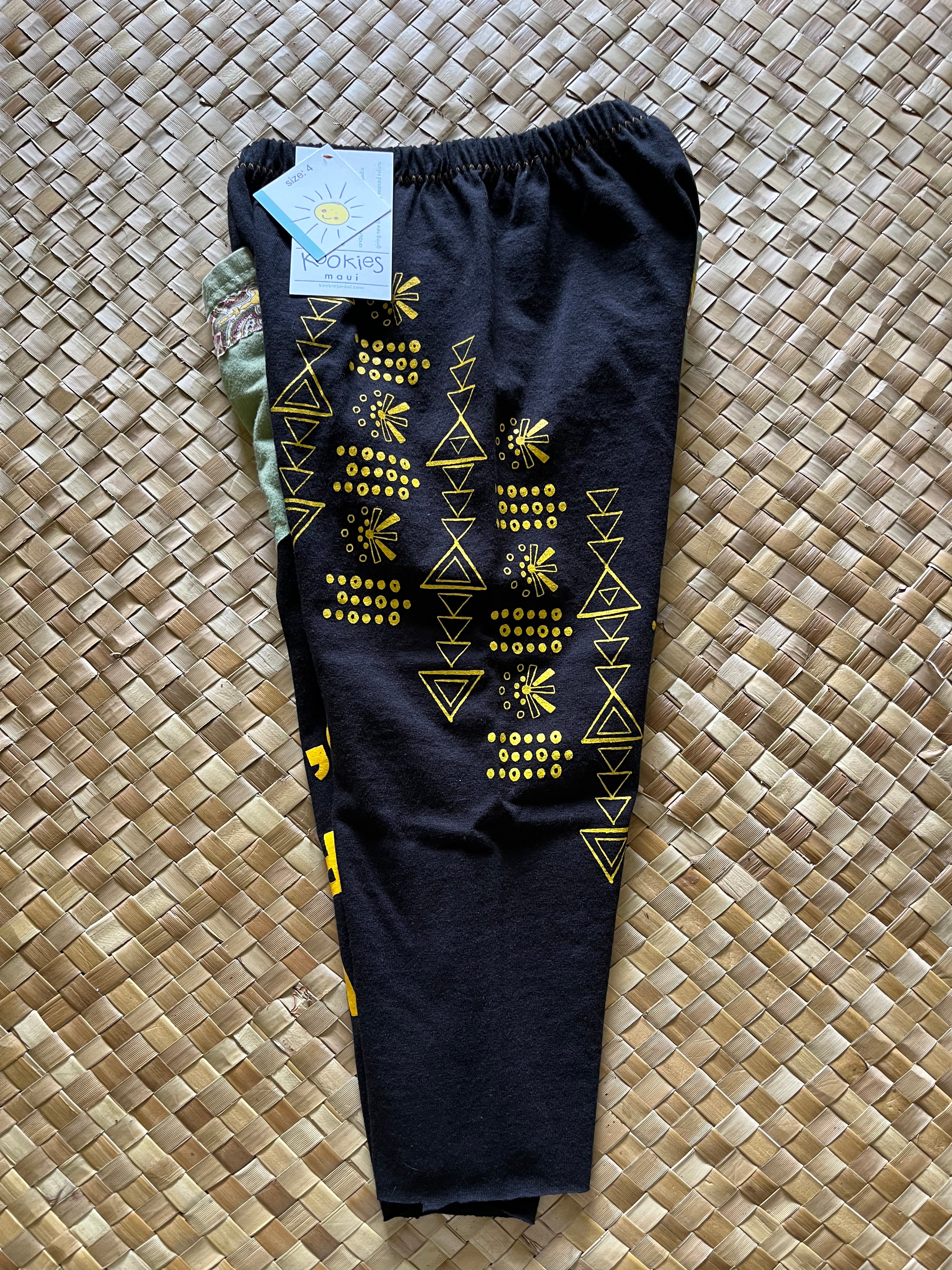 Kids Size 4 "Black & Yellow Olelo" ʻOpihi Picker Pants