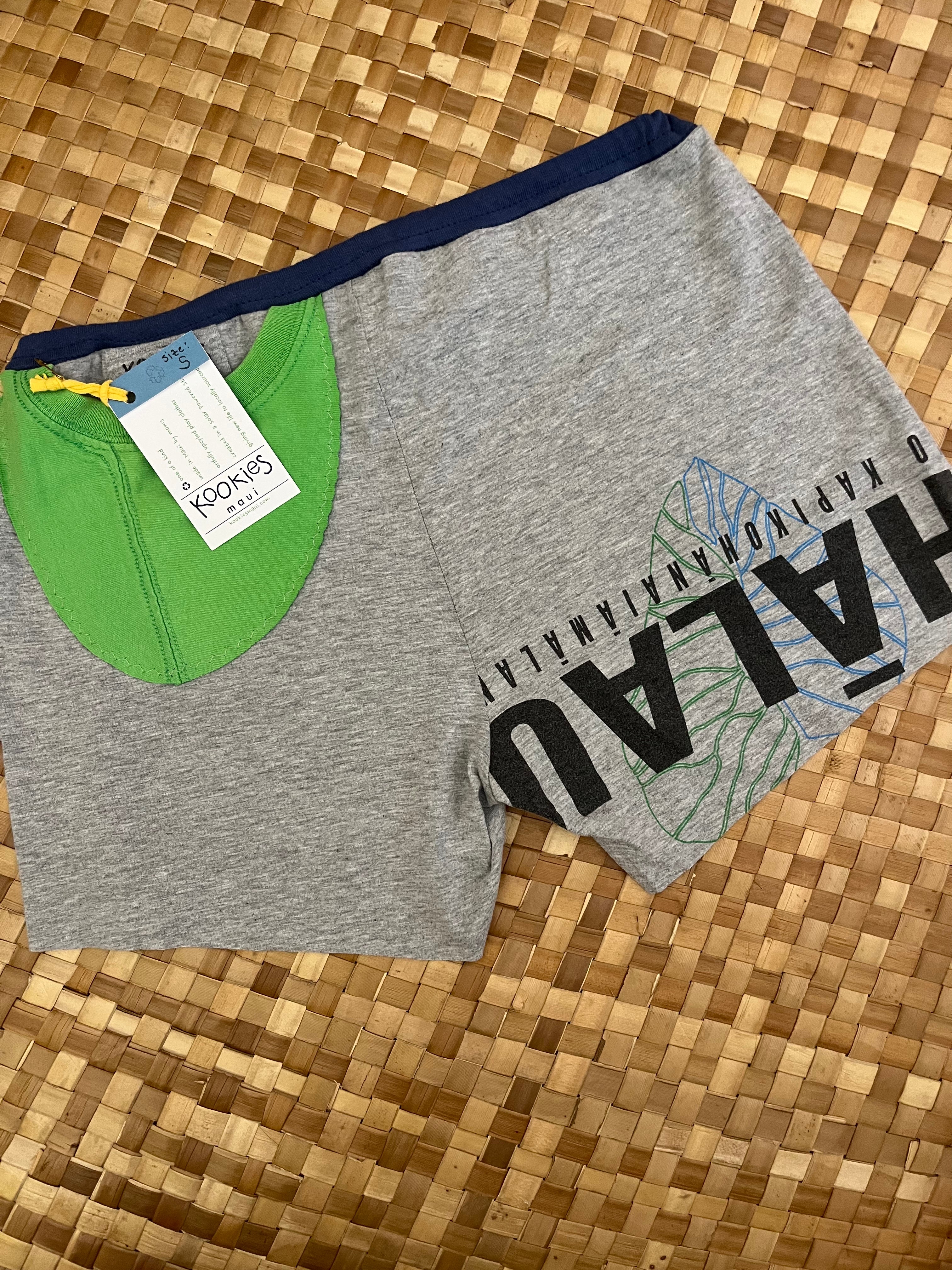 Ladies Size S "Grey & Green Kalo Leaf" Simple Shorty