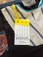 Load image into Gallery viewer, Ladies Size M &quot;Black &amp; Red Rose Child&quot; Simple Shorty
