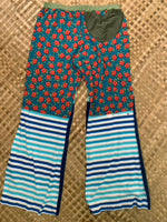 Load image into Gallery viewer, Ladies Size L &quot;Floral &amp; Stripes&quot; Flutter Pants
