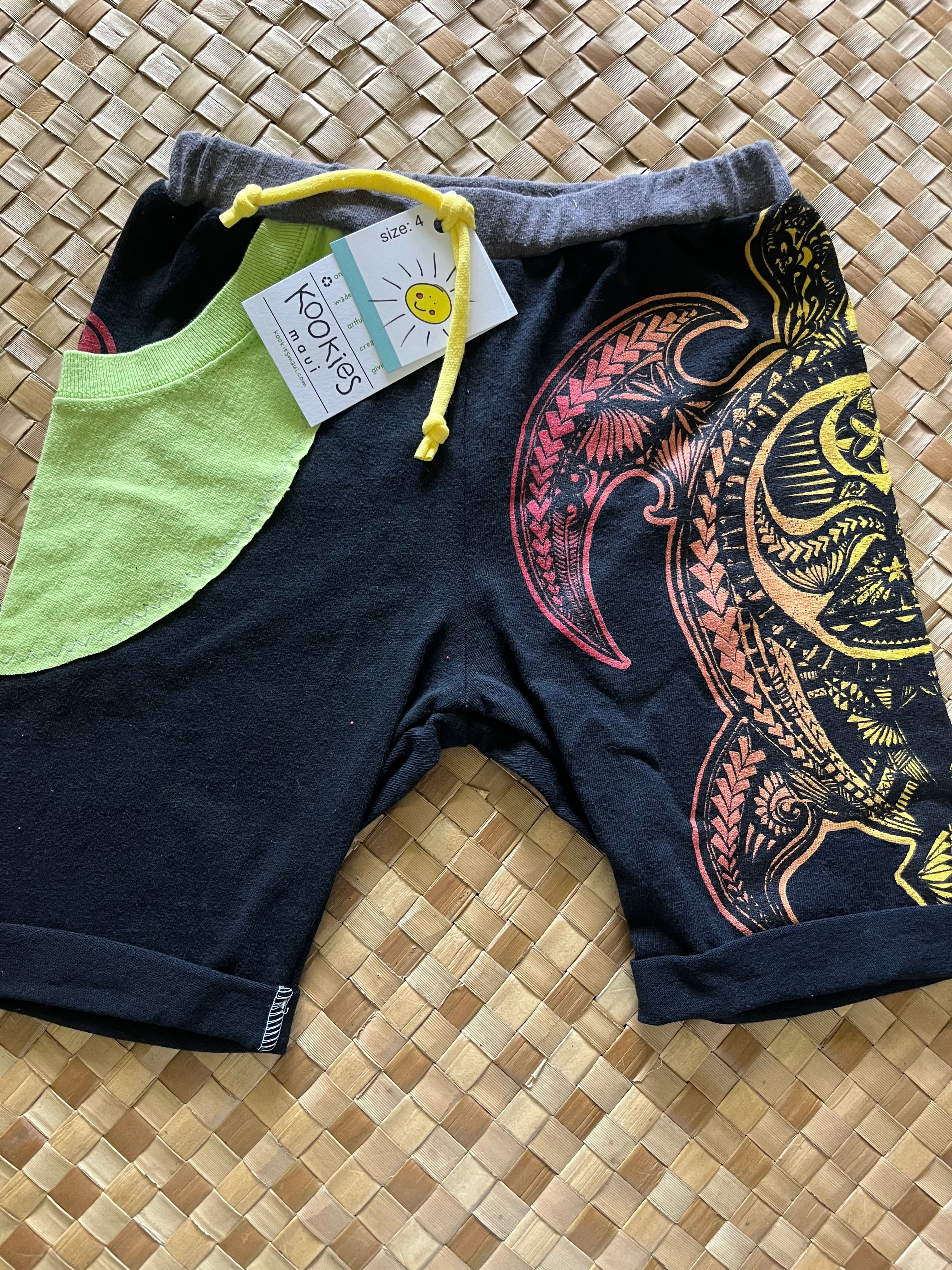 Kids Size 4 "Black and Green Honu" Beach Comber Shorts