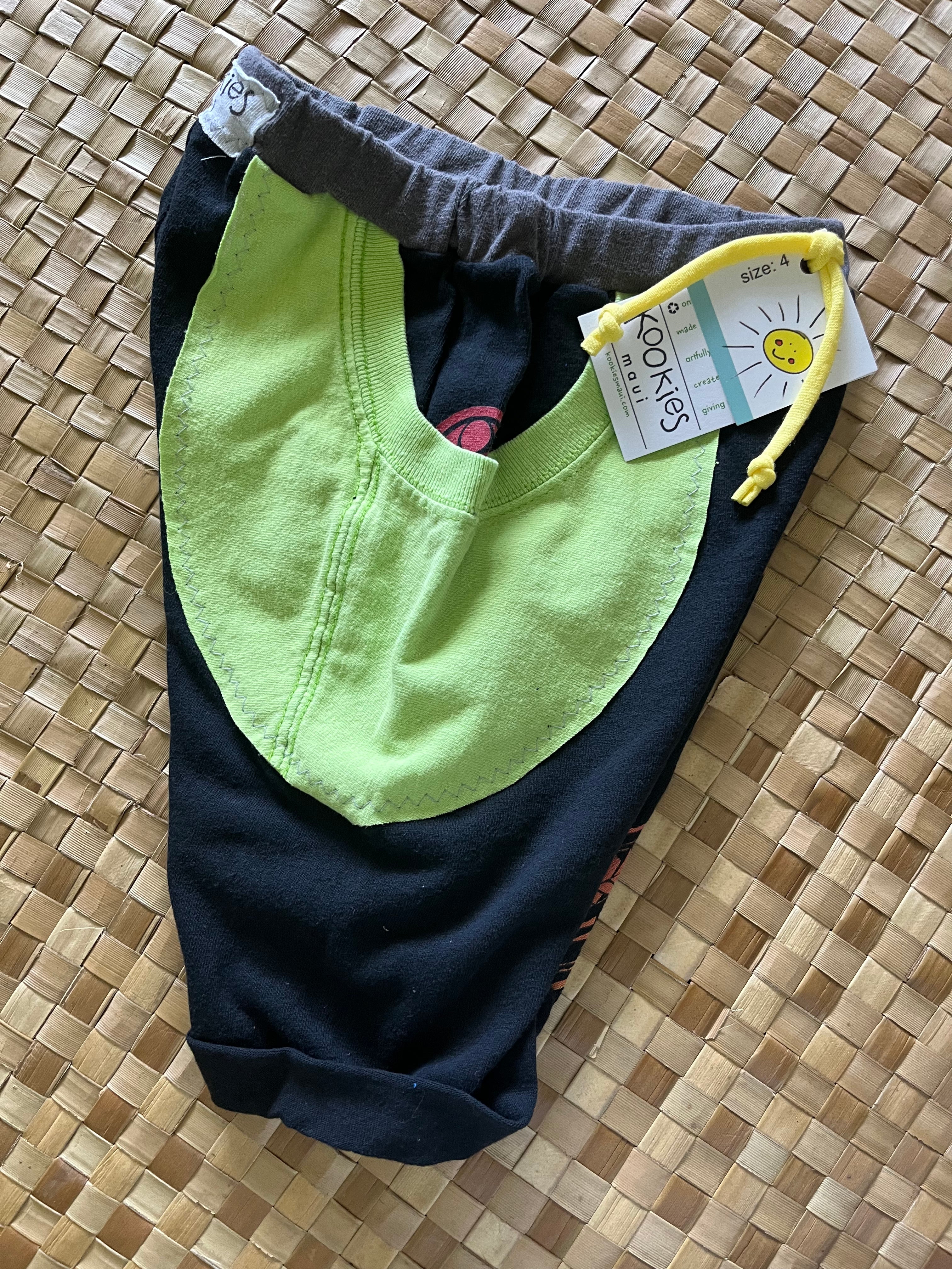 Kids Size 4 "Black and Green Honu" Beach Comber Shorts