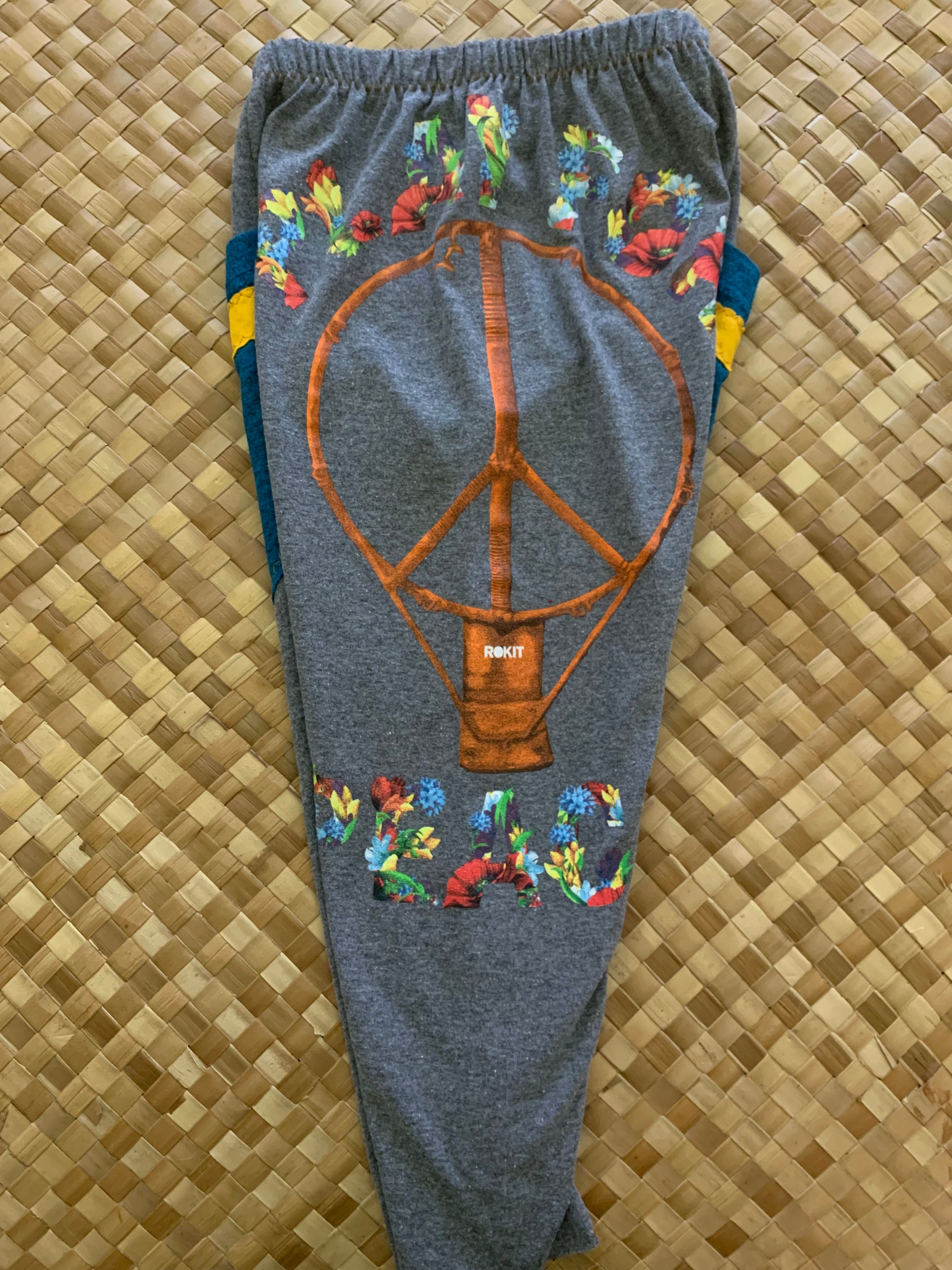 Kids Size 6 "Grey & Flowers Peace" ʻOpihi Picker Pants